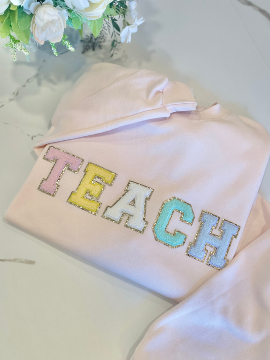 Teach Letter Patch Sweatshirt - Blush