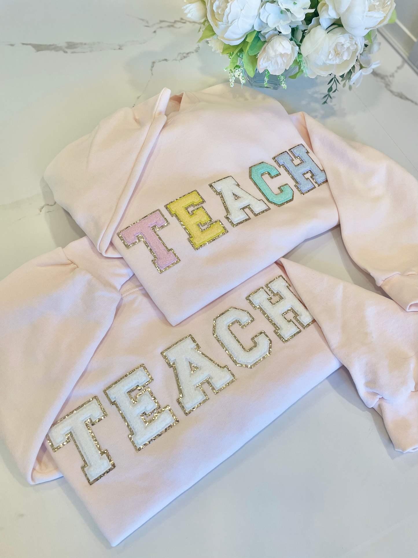 Teach Letter Patch Sweatshirt - Blush