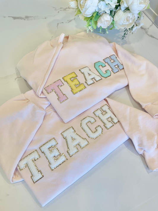 Teach Letter Patch Sweatshirt - Blush