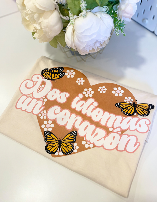 Dos Idiomas Un Corazón Tee