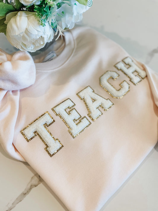 Teach Letter Patch Sweatshirt - Blush