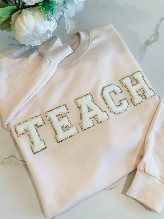 Teach Letter Patch Sweatshirt - Blush